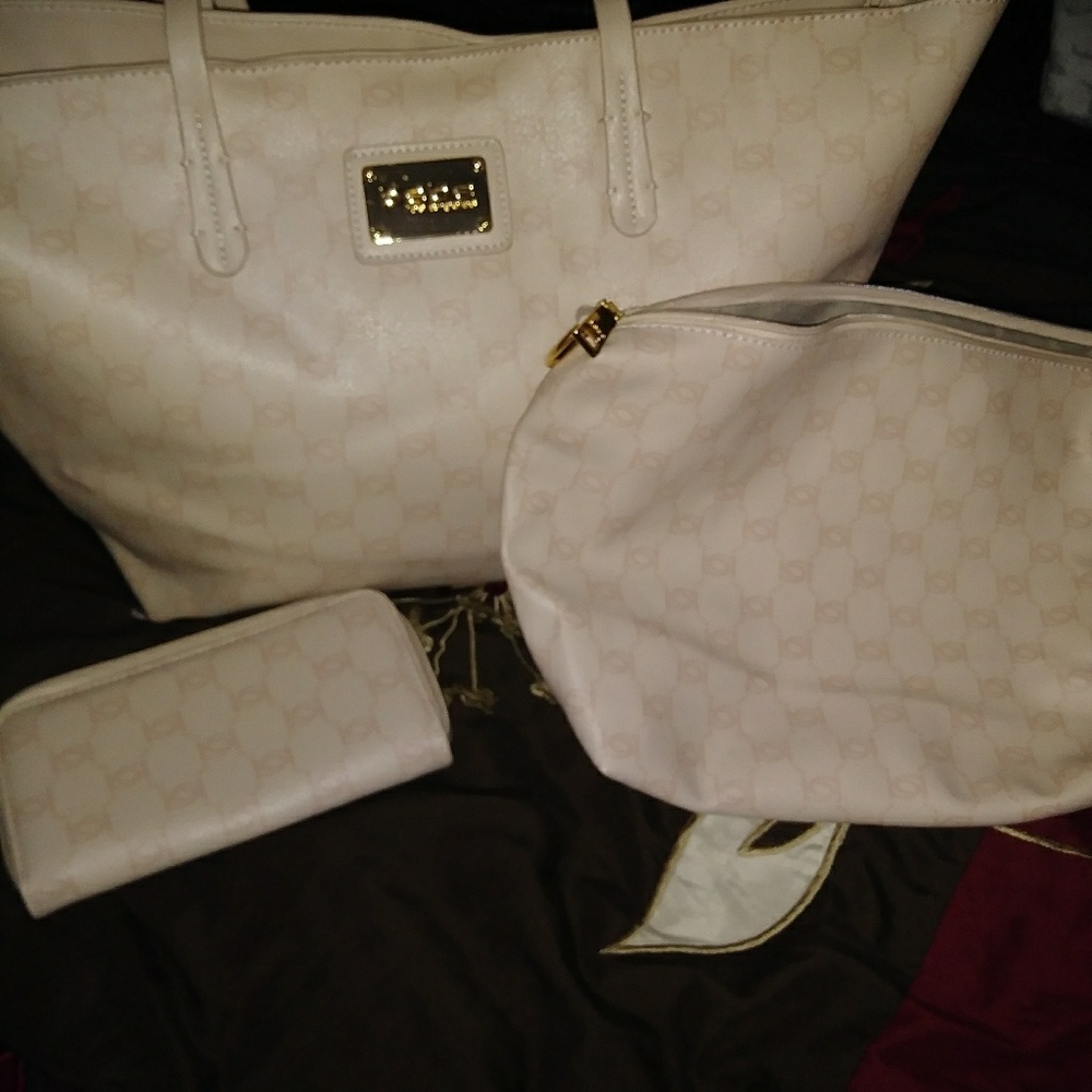 NWOT Bebe 3 piece blush Loni tote